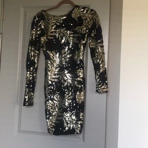 Sequined dress, NEVER WORN